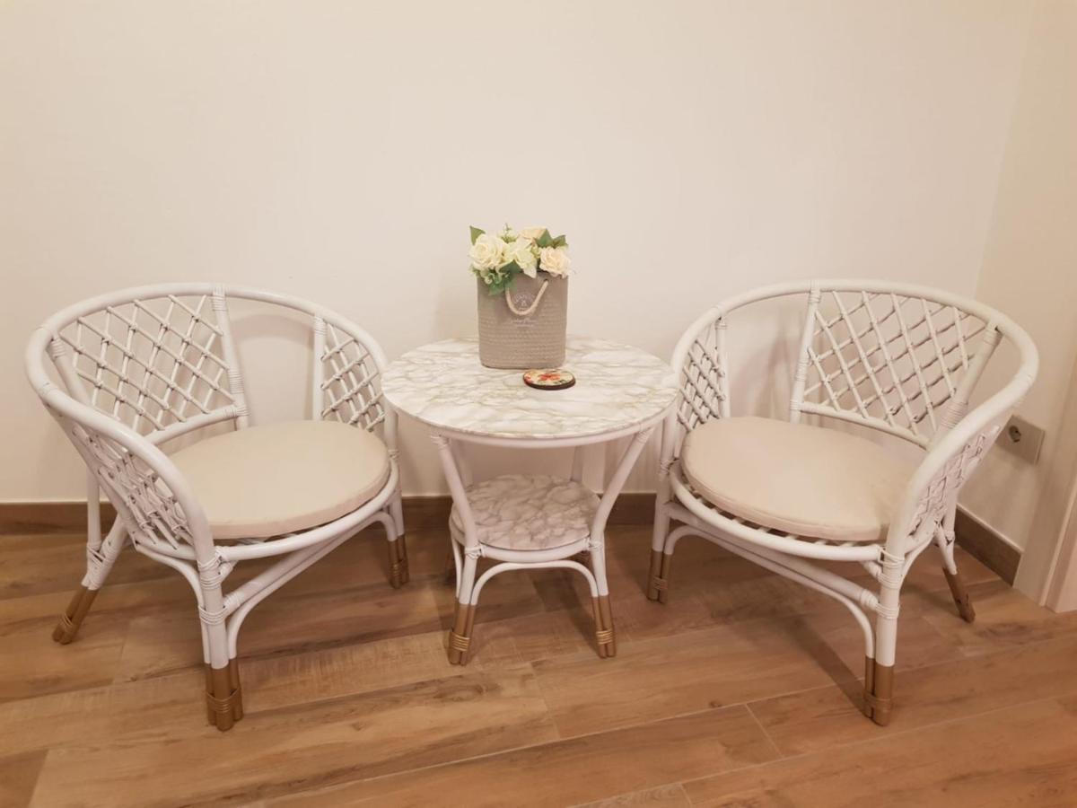 B&B Antica Fontana Bernezzo ภายนอก รูปภาพ